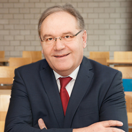 Prof. Dr. Bernd Weiß
